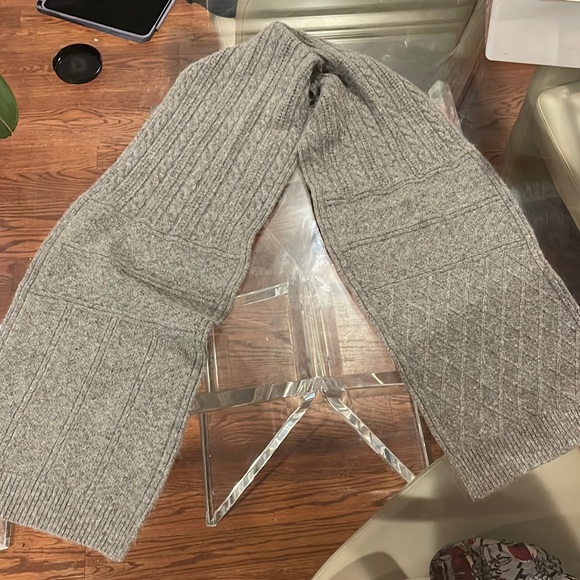 Lauren by Ralph Lauren gray scarf - Picture 1 of 4